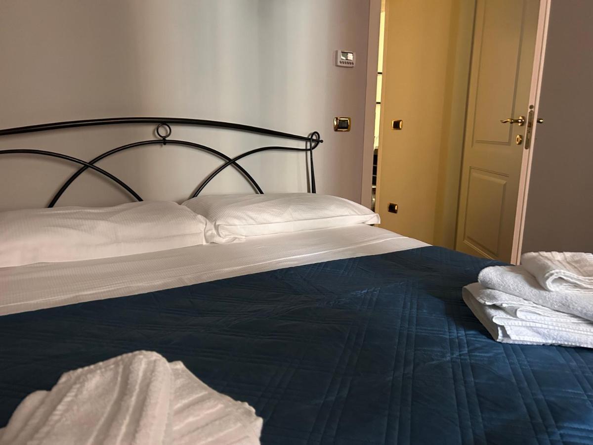 Piazza Maggiore Luxury Apartment 볼로냐 외부 사진